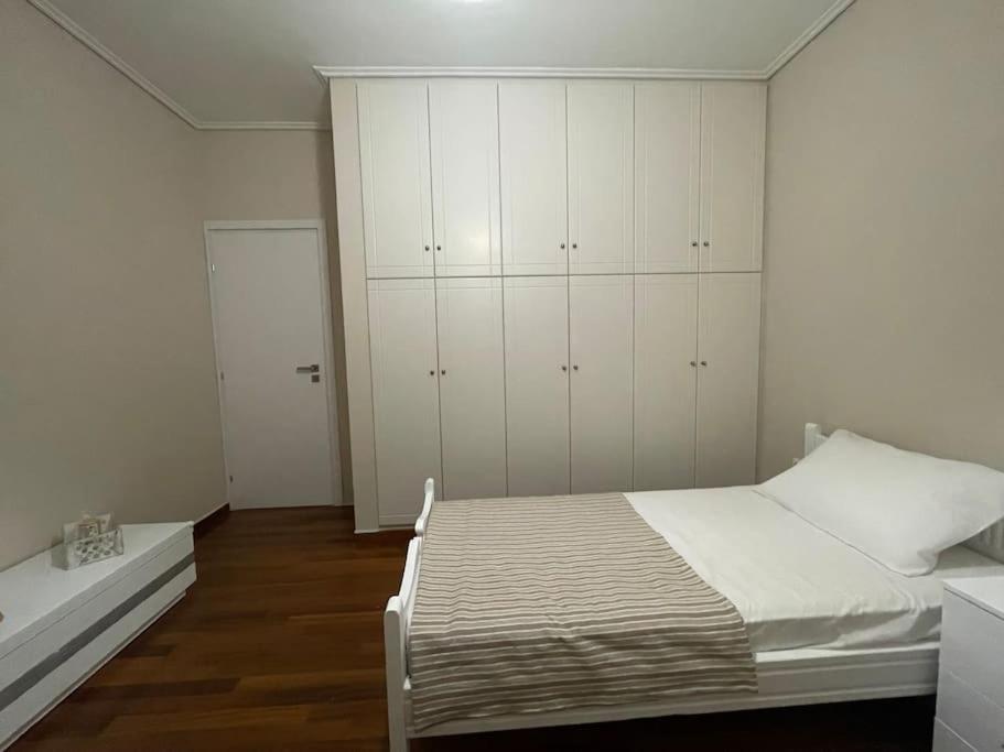 Dm 1 Apartment *